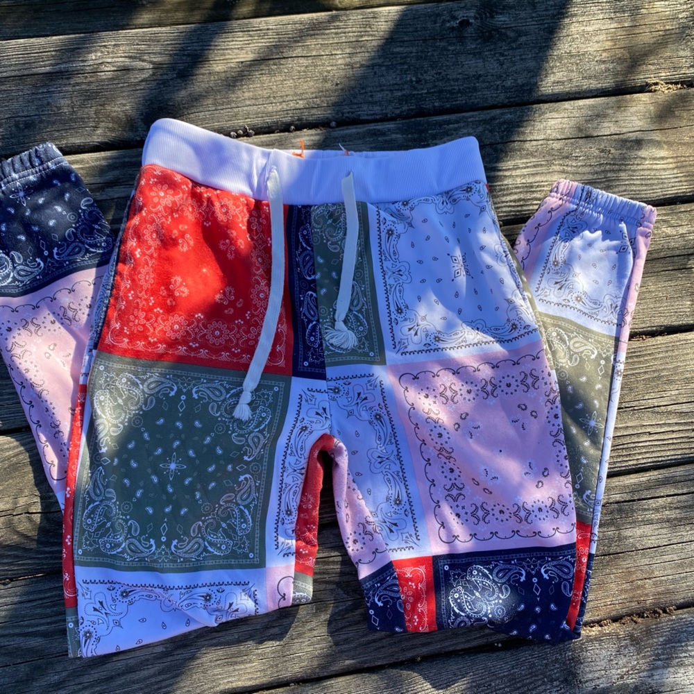 Medium Sized, No Tag For Branding, Bandana Pattern Patchwork